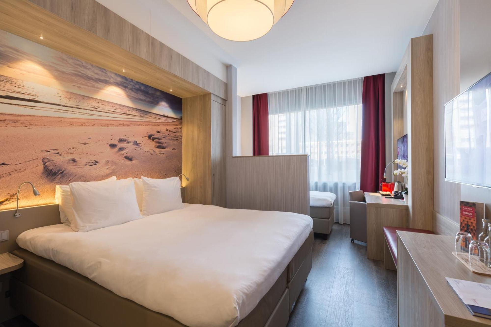 Deluxe King Room with Steam Shower,1538827771:JPEG