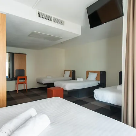 Easyhotel The Hague Scheveningen Beach-2
